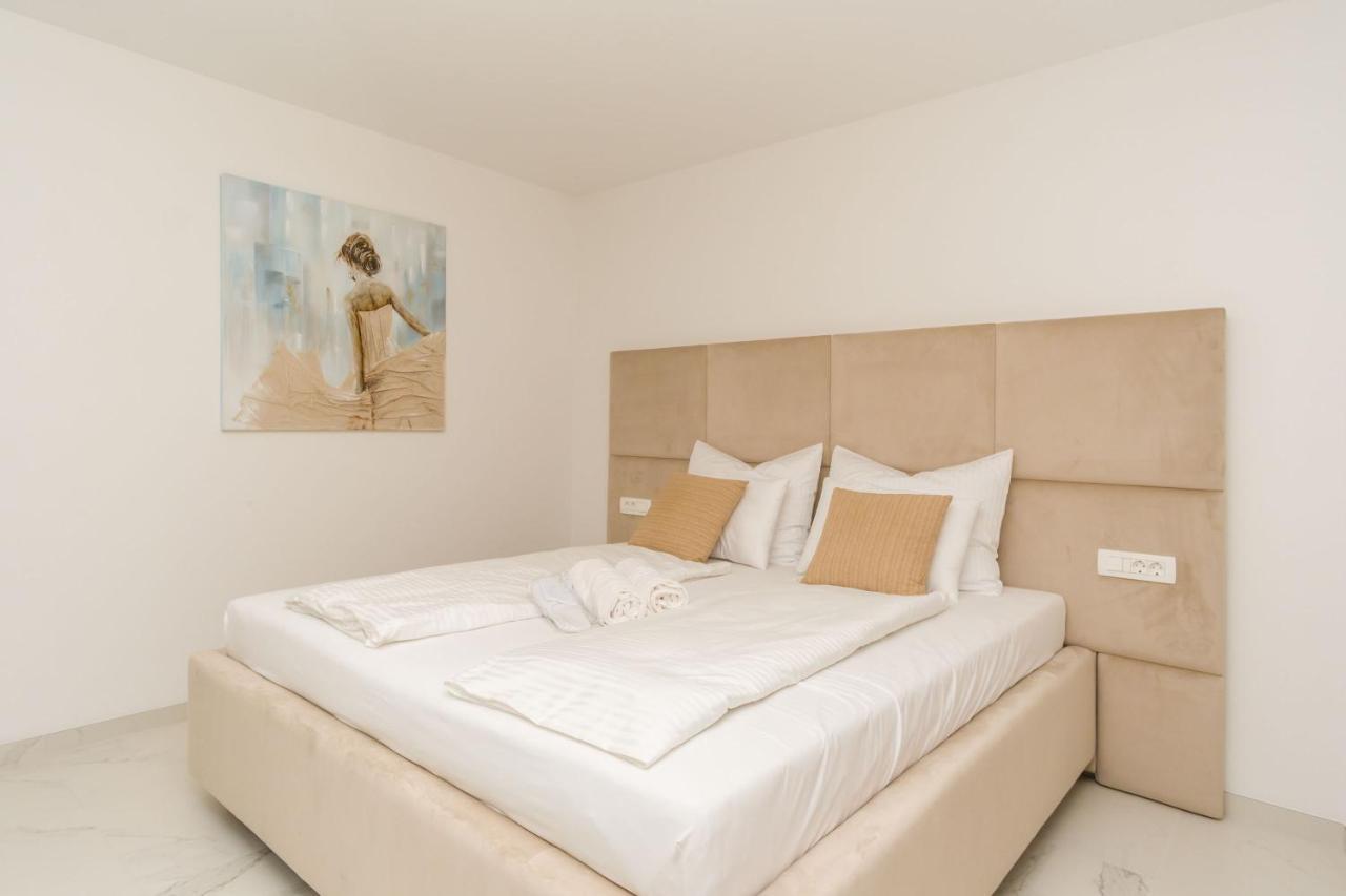 Apartmani Simi - The Sun Crikvenica Bagian luar foto