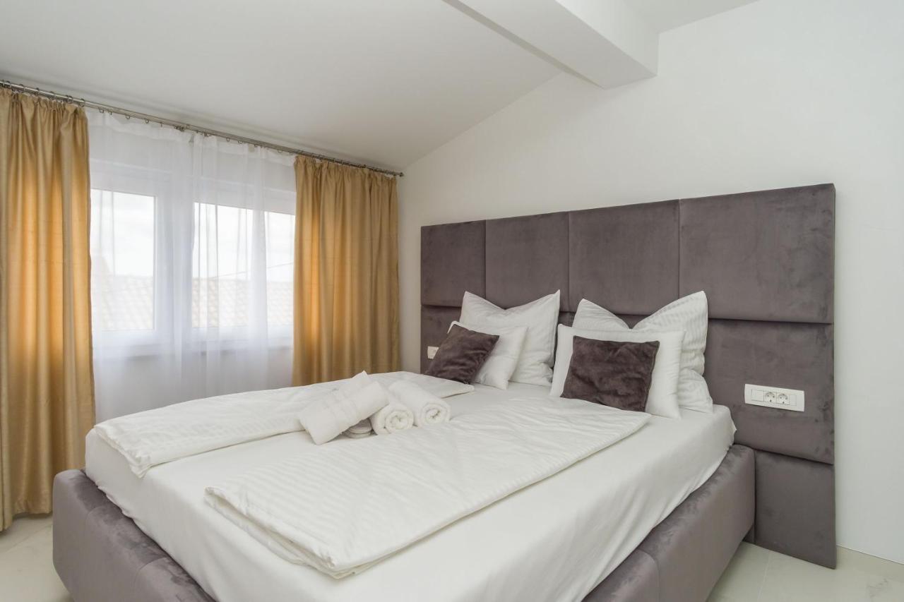 Apartmani Simi - The Sun Crikvenica Bagian luar foto